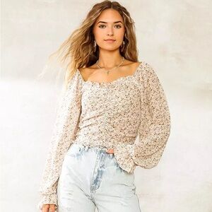 Floral Cream Crop Top